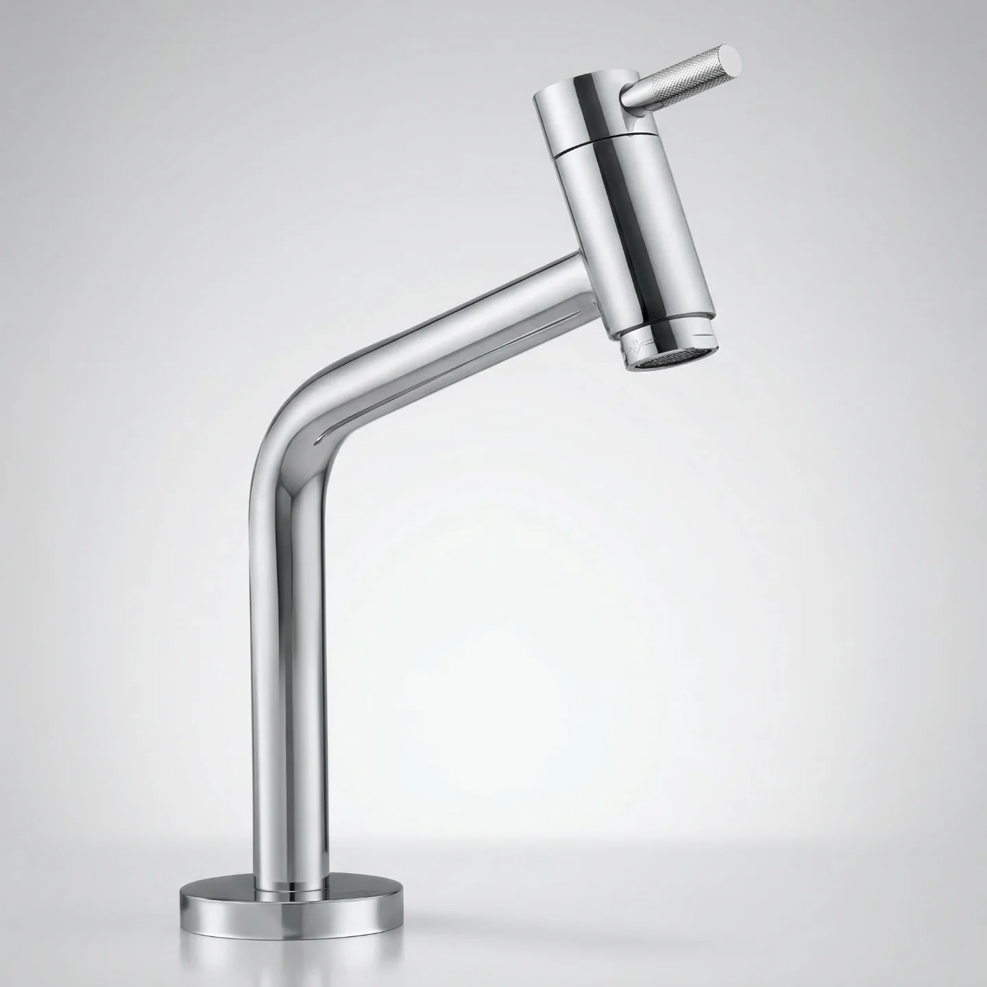 LLAVE DE LAVATORIO ALTO AL MUEBLE